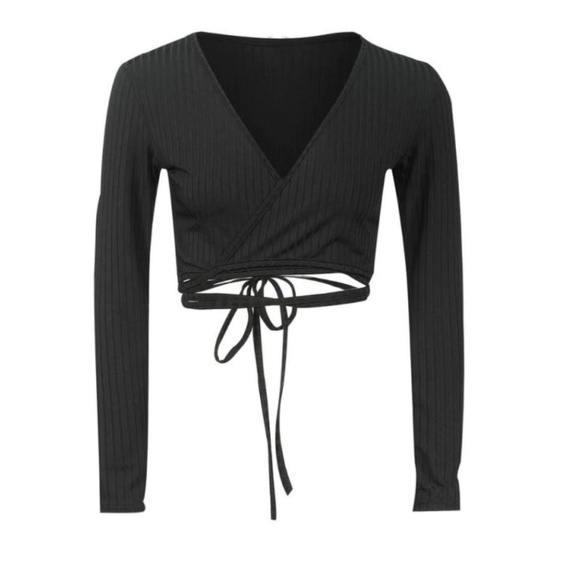 Tops - Black Wrap Criss Cross Straps Long Sleeve Crop Top